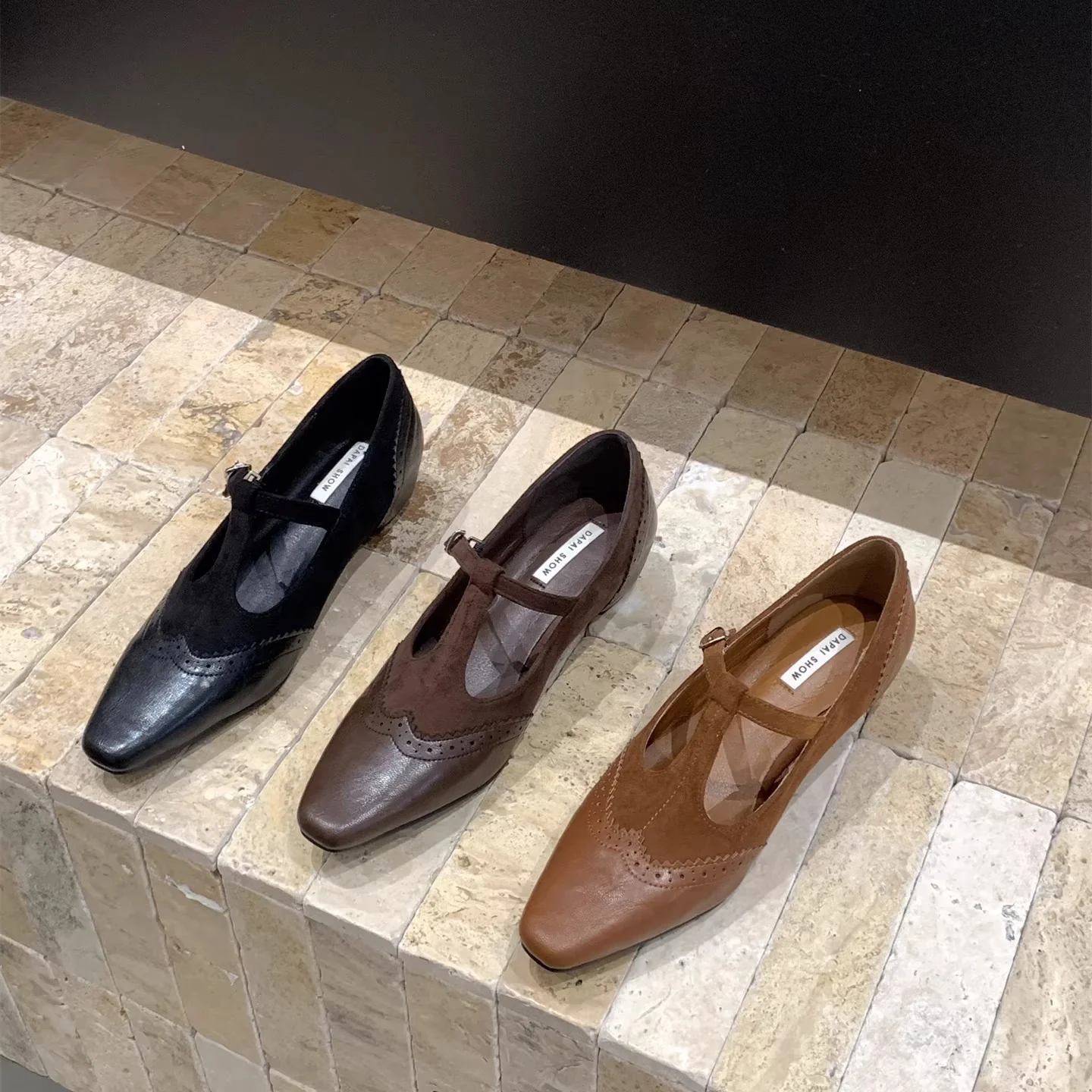 Damen elegante Schnürschuhe mit modischer Schnallenverzierung Heidi Mode - Image 2