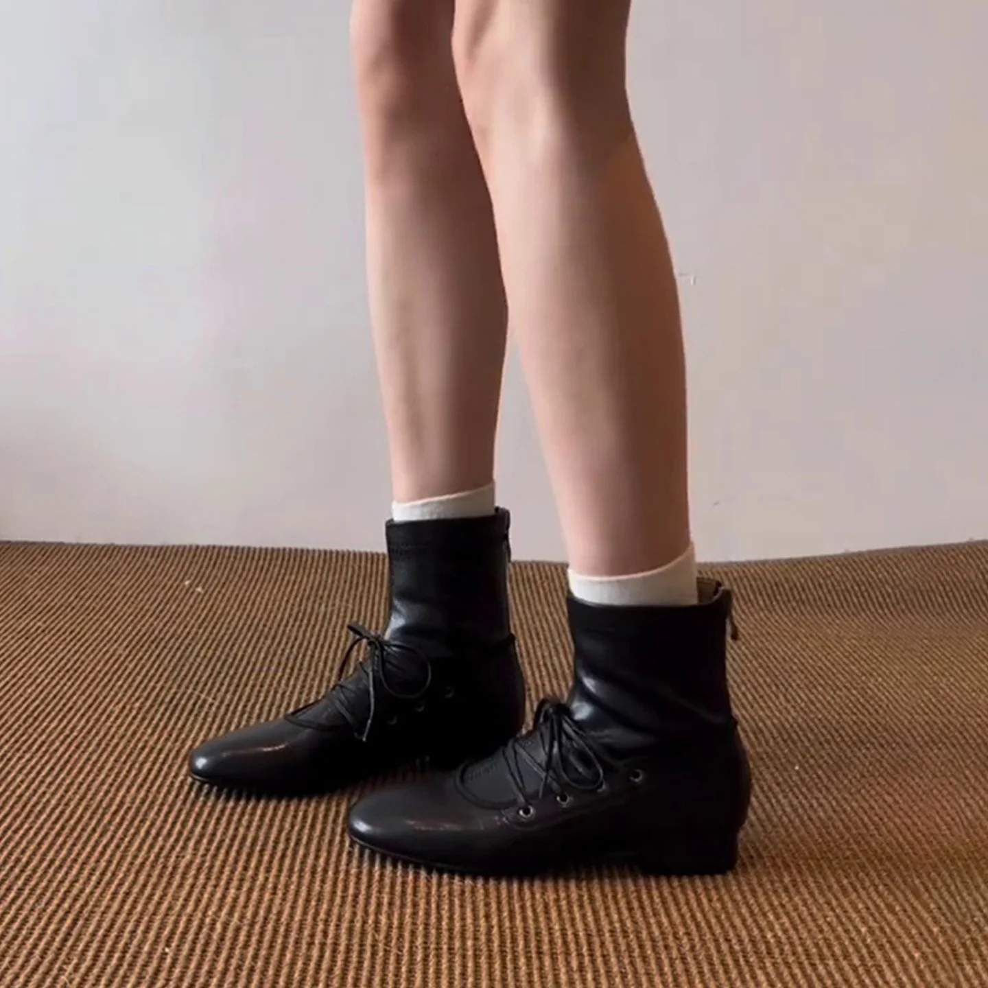 Damen elegante Schnürstiefel aus hochwertigem Leder mit robustem Blockabsatz Heidi Mode - Image 4