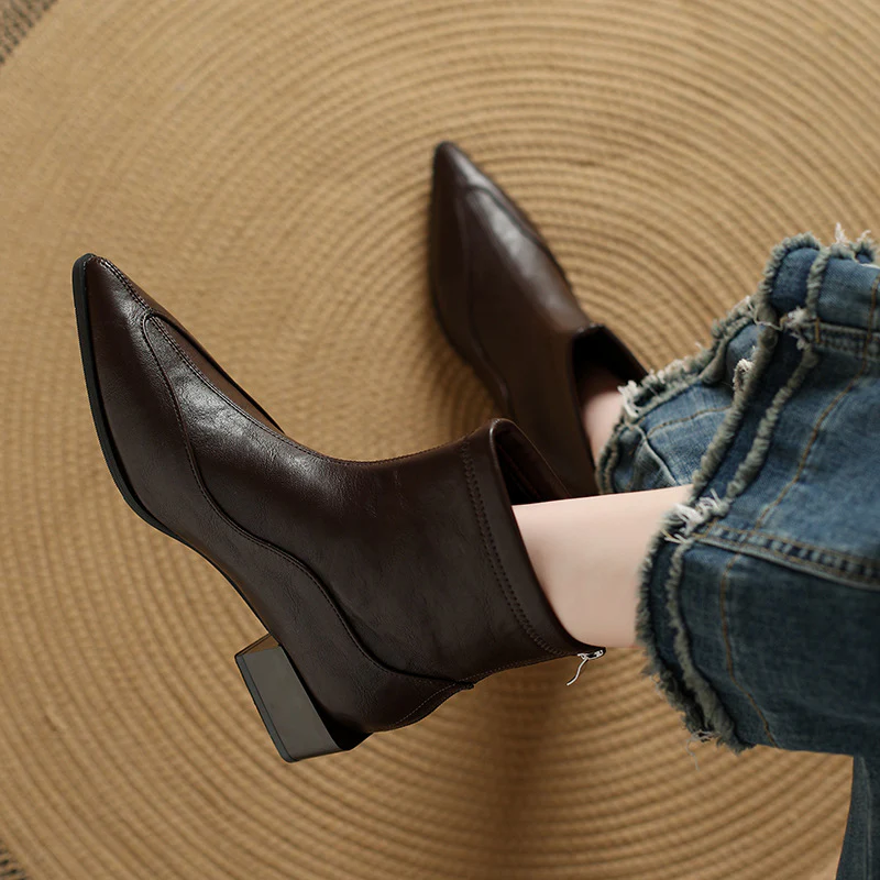 Damen elegante Stiefeletten mit modernem Blockabsatz und spitz zulaufender Schuhform Heidi Mode - Image 3