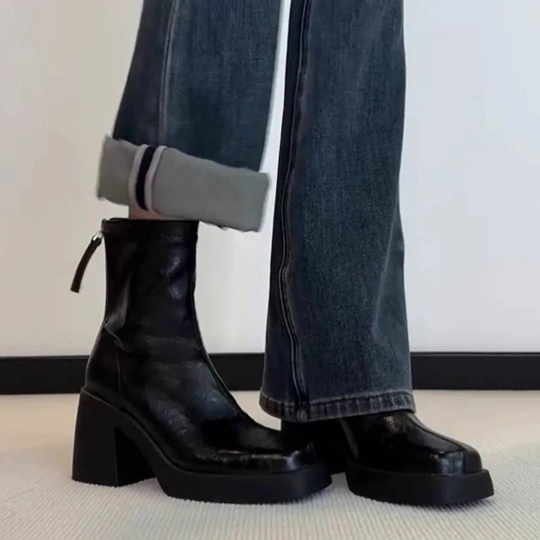 Damen elegante Stiefeletten mit moderner Silhouette und robustem Blockabsatz Heidi Mode - Image 3