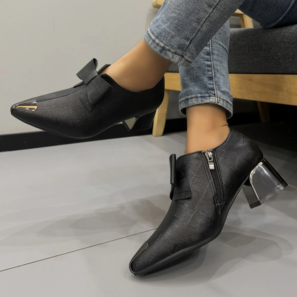 Damen elegante Stiefeletten mit modischem Schleifen-Detail und modernem Vorderteil Heidi Mode - Image 3