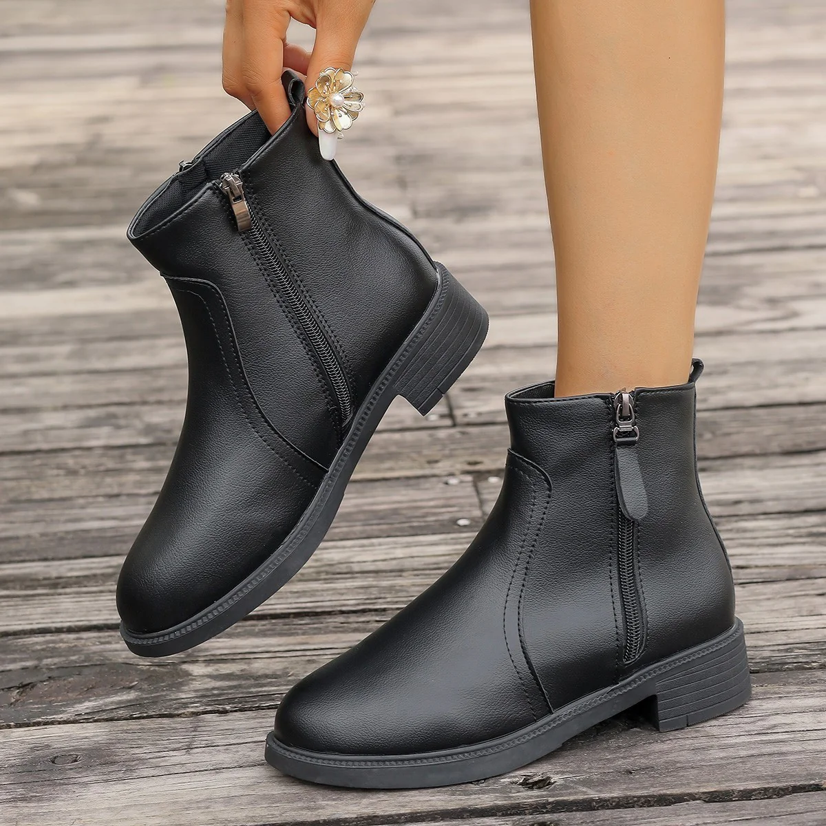 Damen Elegante Stiefeletten mit Reißverschluss und modischem Design Heidi-Mode - Image 2