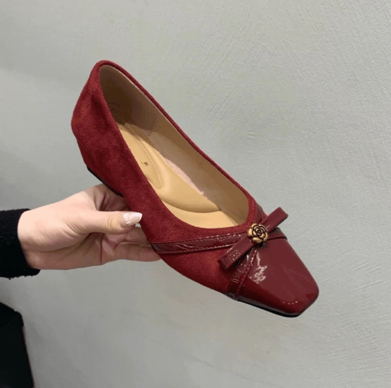 Damen Elegante und bequeme Pumps mit schickem Schleifenakzent und komfortablem Blockabsatz Heidi Mode - Image 2