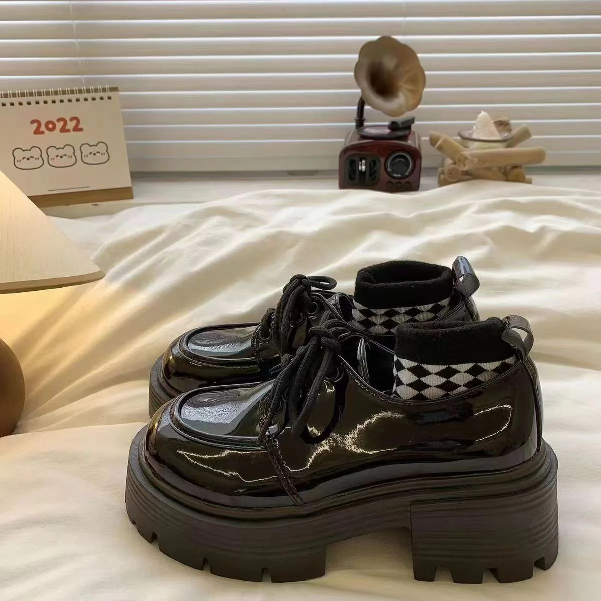 Damen Elegante und bequeme Schnürschuhe mit dickem Plateau und Innenfutter Heidi Mode - Image 2