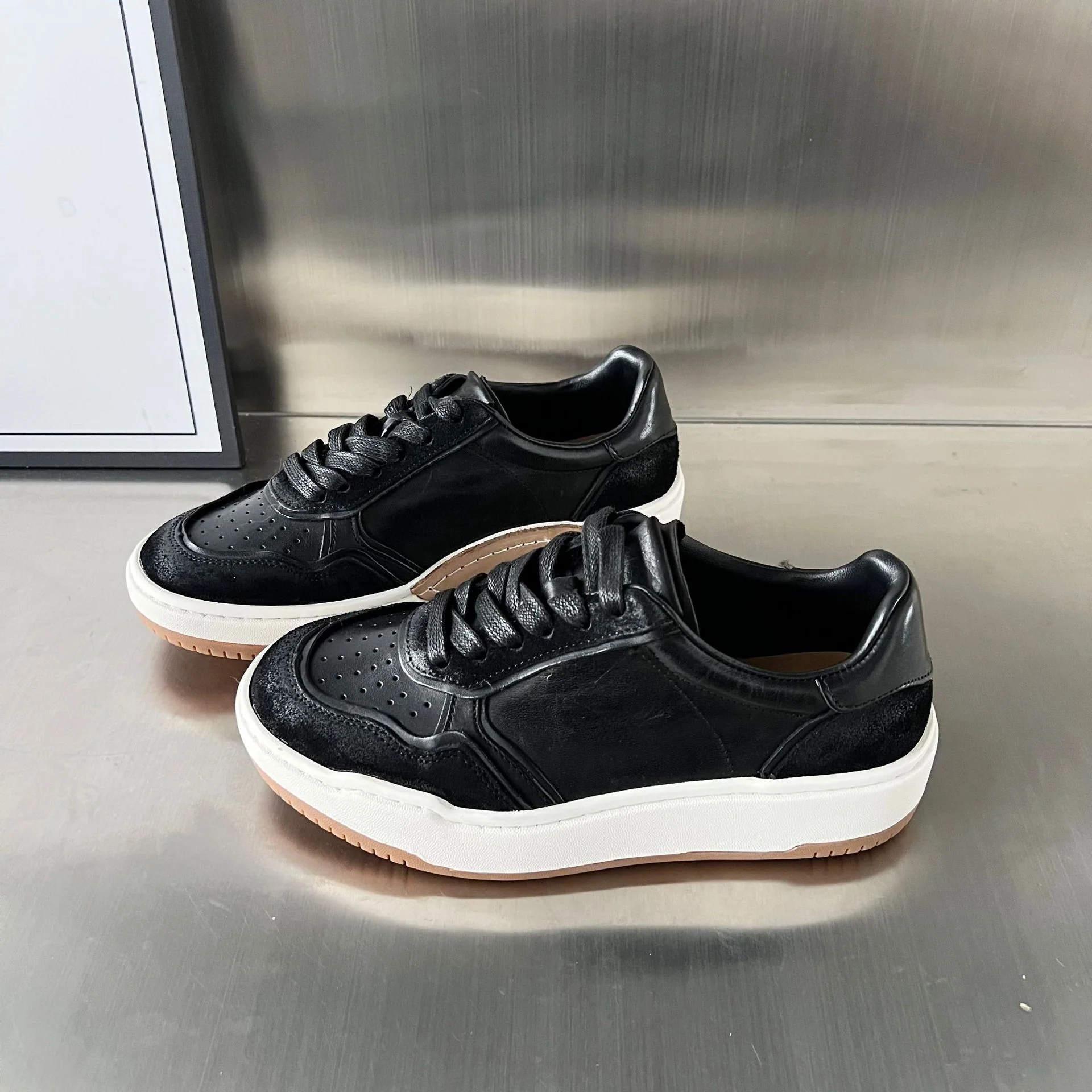 Damen Elegante und bequeme Sneakers aus hochwertigem Leder Heidi Mode - Image 2