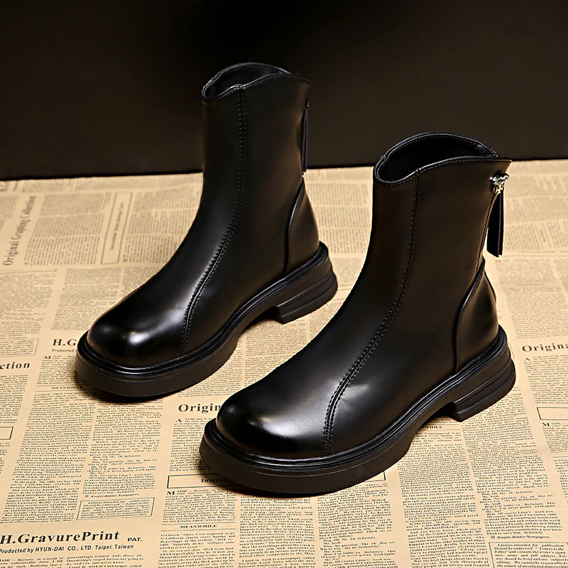 Damen Elegante und bequeme Stiefeletten aus hochwertigem Kunstleder mit seitlichem Reißverschluss Heidi Mode - Image 6