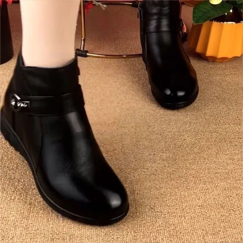 Damen Elegante und bequeme Stiefeletten mit modischem Riemen Heidi Mode - Image 4
