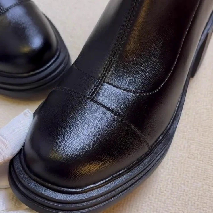 Damen Elegante und modische Stiefeletten mit hohem Blockabsatz und seitlichem Reißverschluss Heidi Mode - Image 3