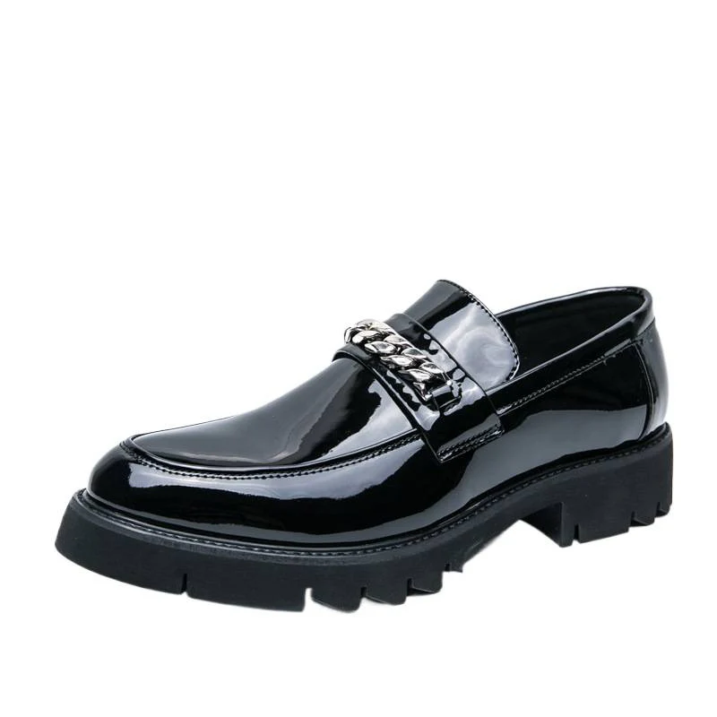 Damen Elegante und stilvolle Mokassins mit Ketten-Detail Heidi Mode - Image 5