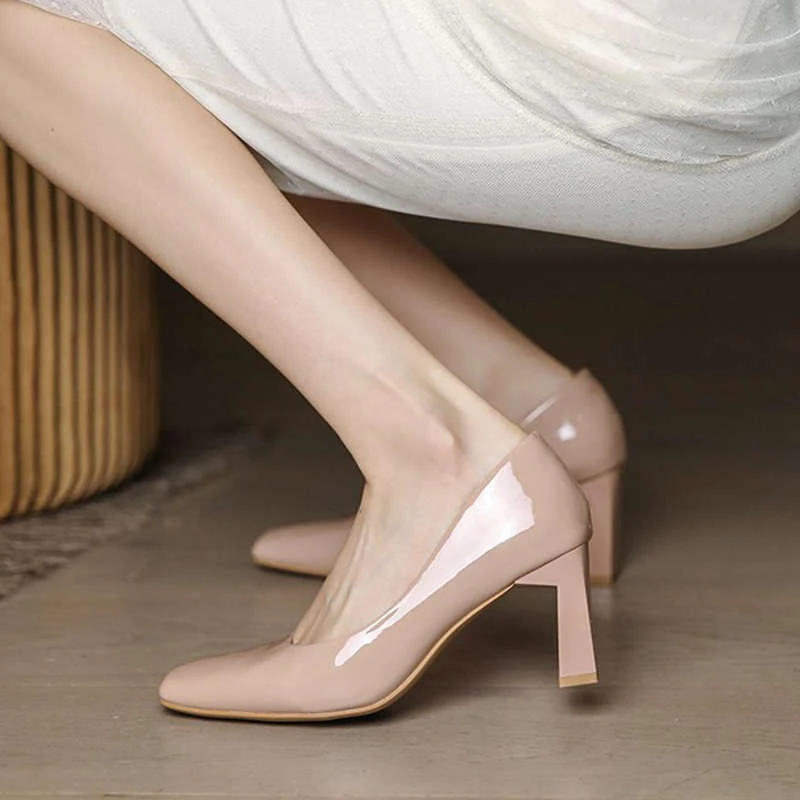 Damen Elegante und zeitgemäße Pumps mit blockierendem Absatz Heidi Mode - Image 2