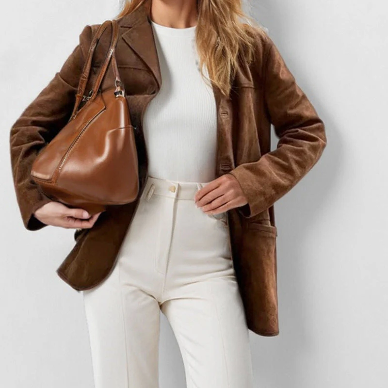 Damen Eleganter Blazer Aus Weichem Wildlederimitat mit Schmalem Schnitt Heidi-Mode - Image 4