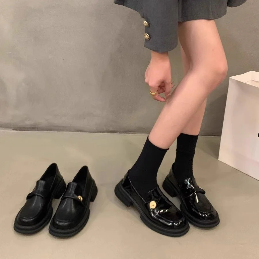 Damen eleganter Lackleder-Mokassin mit trendiger Schnalle Heidi Mode - Image 3