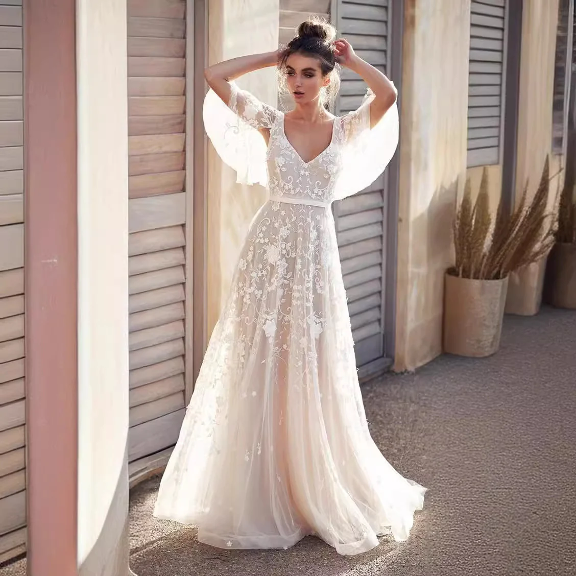 Damen Elegantes Maxikleid mit floralem Spitzenmuster und sanften Ärmeln Heidi-Mode - Image 3