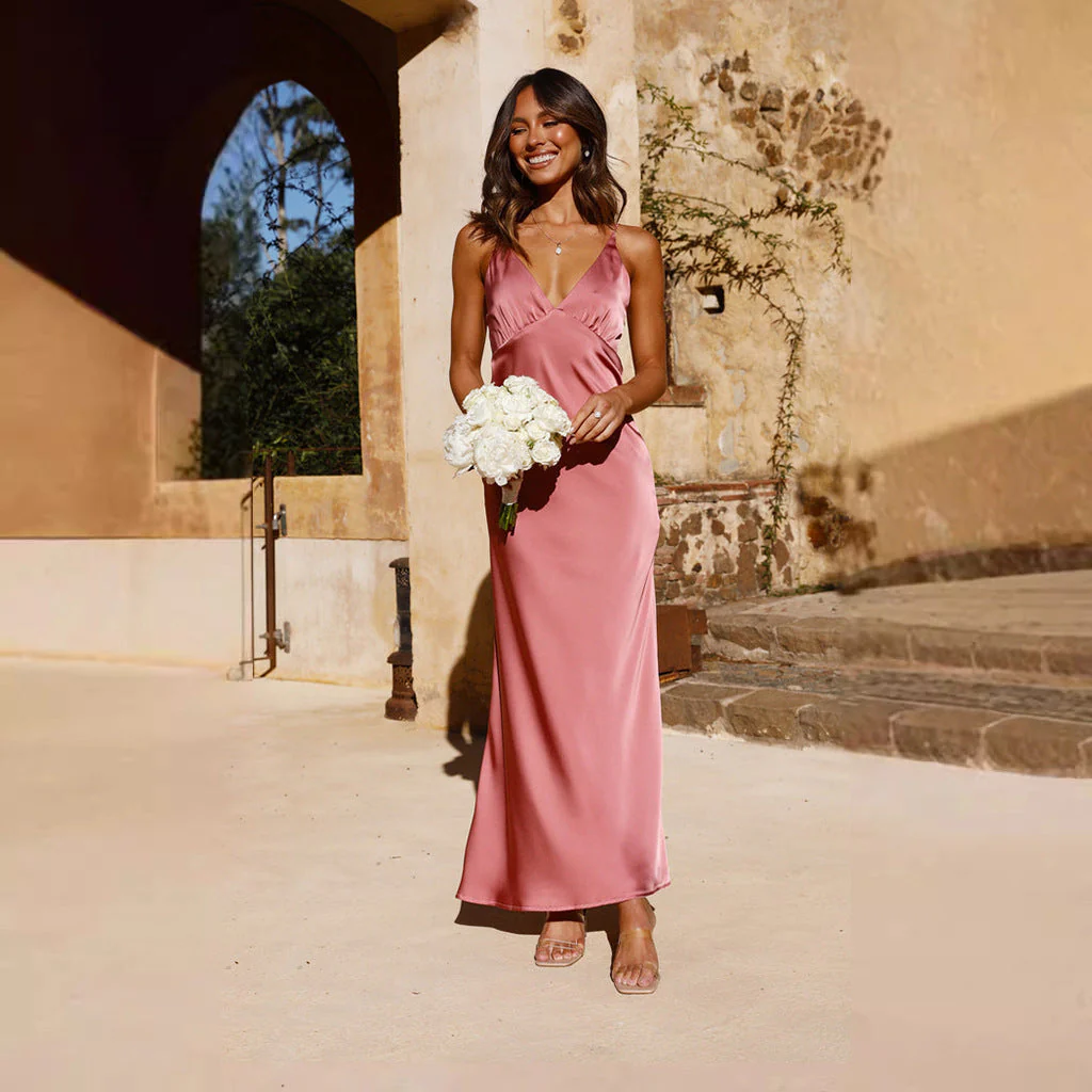 Damen Elegantes und Figurbetontes Abendkleid mit Tiefem V-Ausschnitt und Schmalem Schnitt Heidi-Mode - Image 6