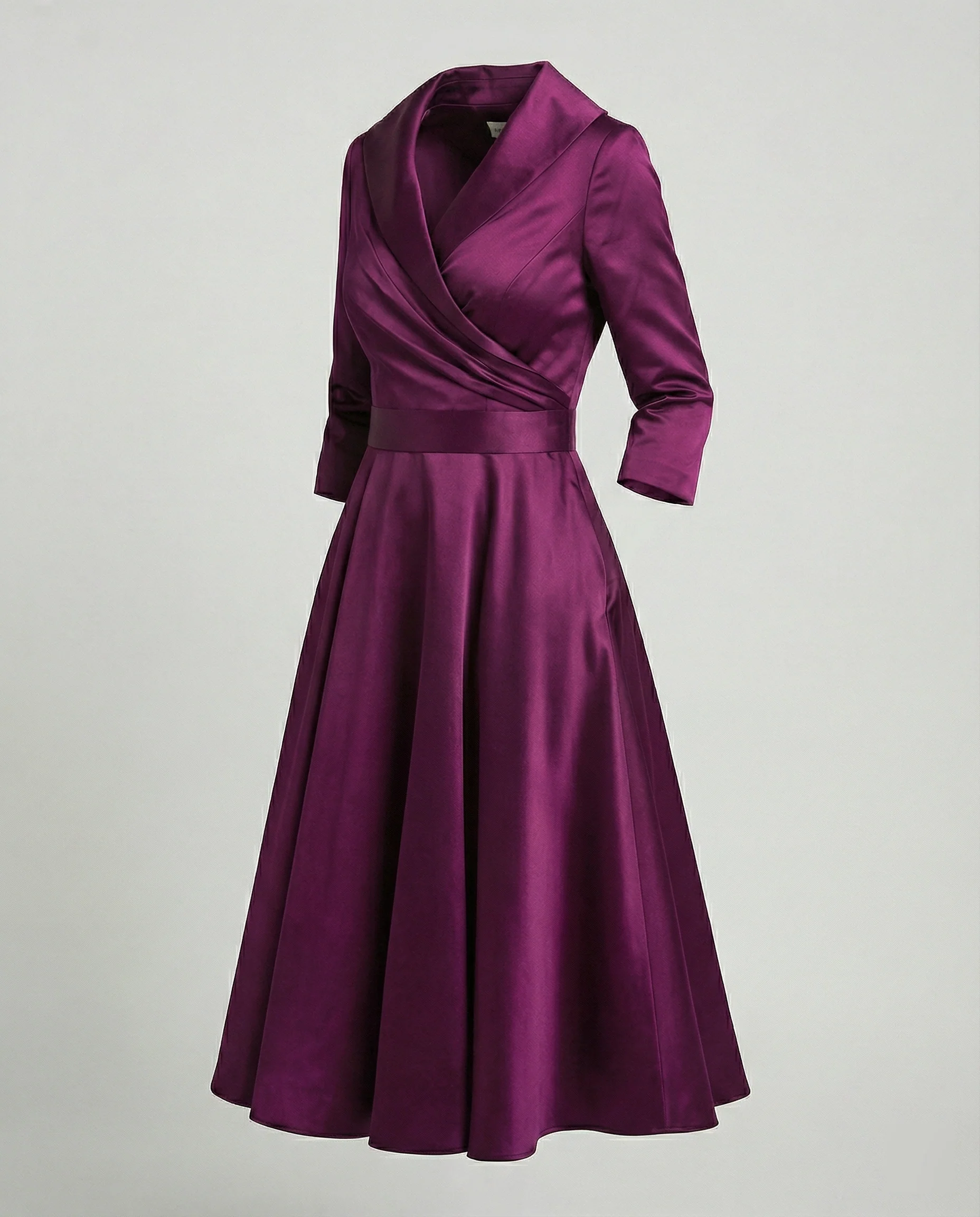 Elegantes Wickelkleid mit breitem Kragen - Image 8