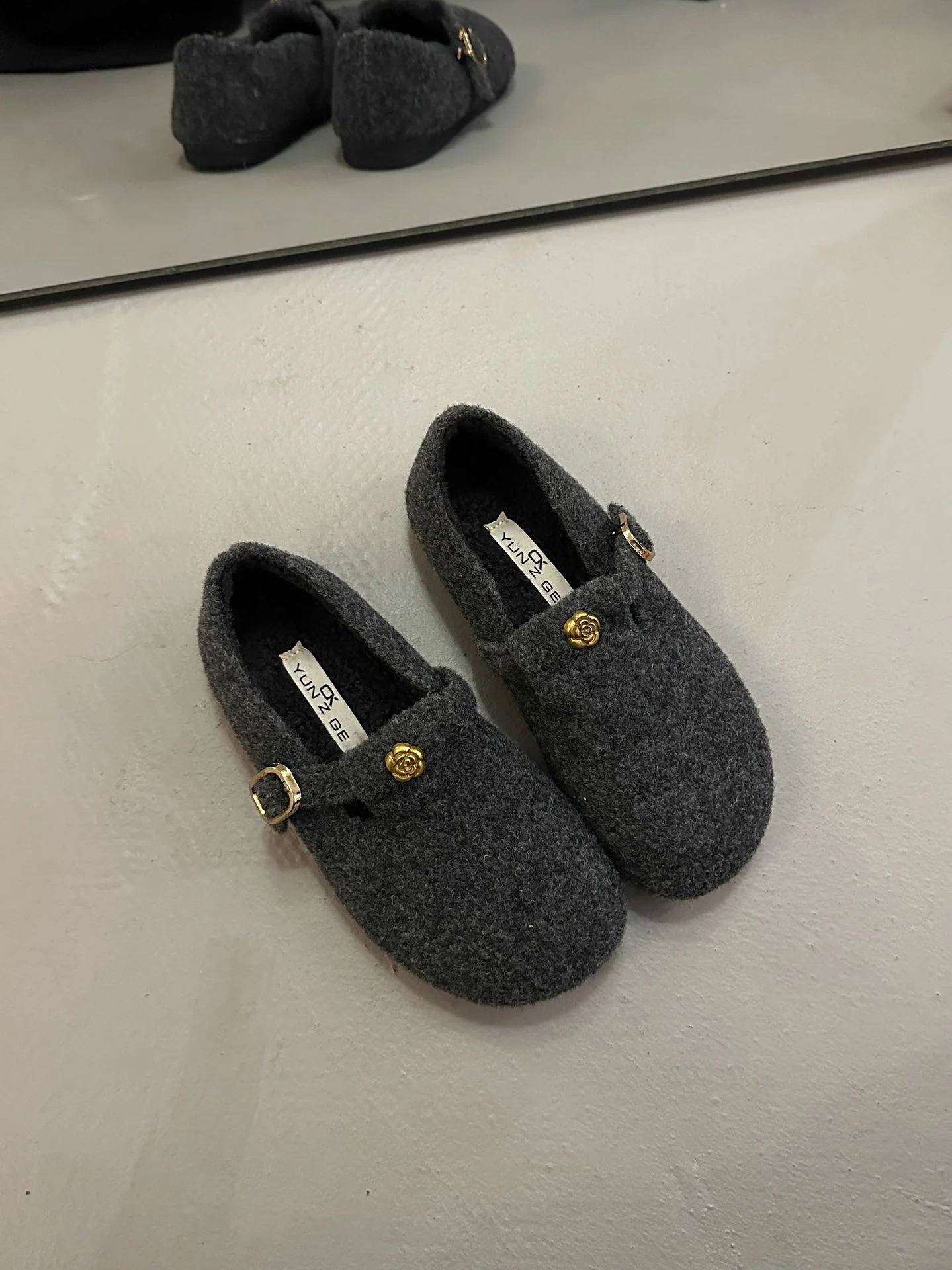 Damen Filzschuhe mit elegantem Schnallenverschluss Heidi Mode - Image 6