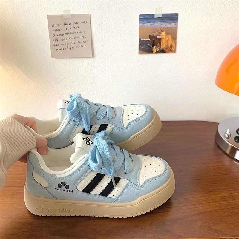 Damen Freizeit Sneakers mit gepolsterter Laufsohle und modischer Oberflächenstruktur Heidi Mode - Image 3