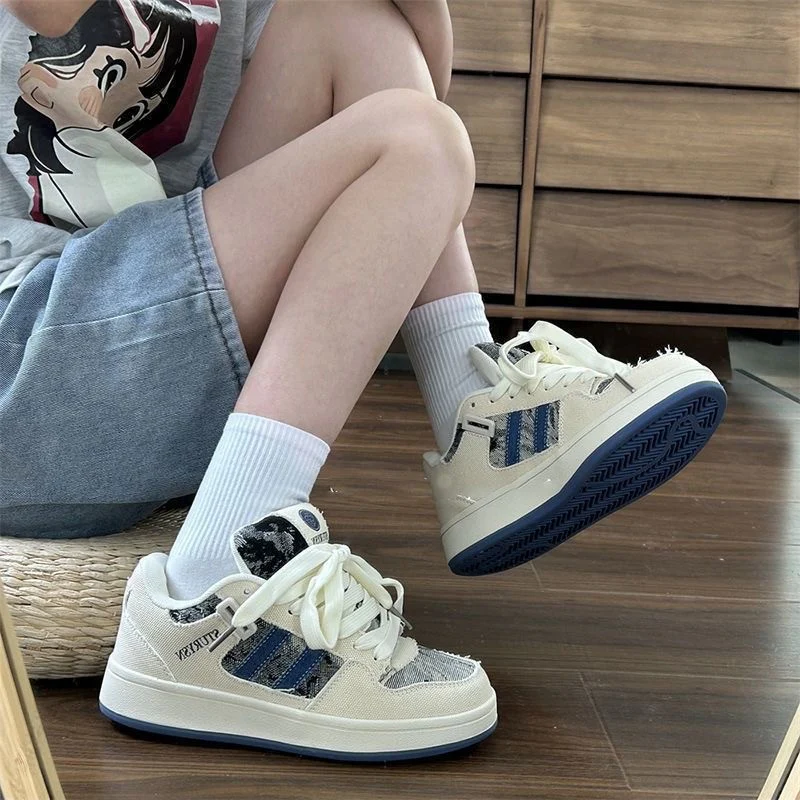 Damen Freizeit Sneakers mit verspieltem Tiermotiv und atmungsaktivem Obermaterial Heidi Mode - Image 4
