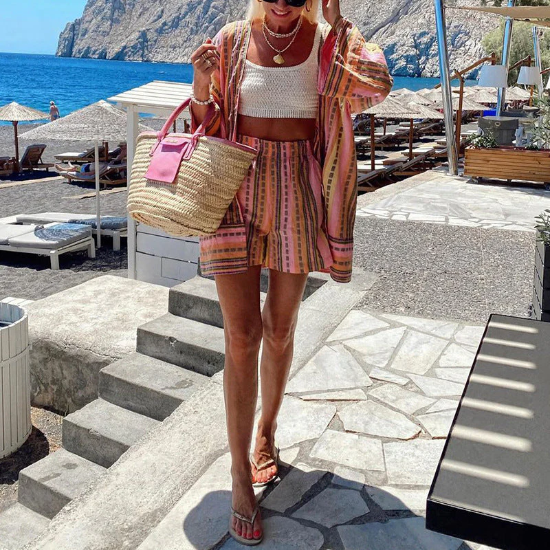 Damen Freizeitoberteil mit Lässiger Strickoptik und Gestreiften Shorts Heidi-Mode - Image 2