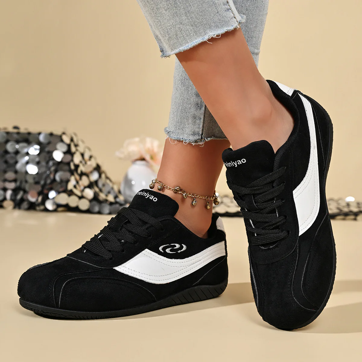 Damen Freizeitschuhe mit hochwertigem Veloursleder und rutschfester Gummisohle Heidi Mode - Image 3