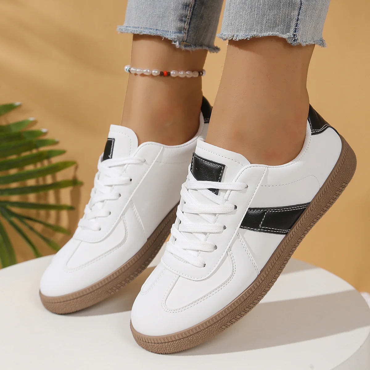 Damen Freizeitsneaker mit modischen Kontrastelementen Heidi Mode - Image 4