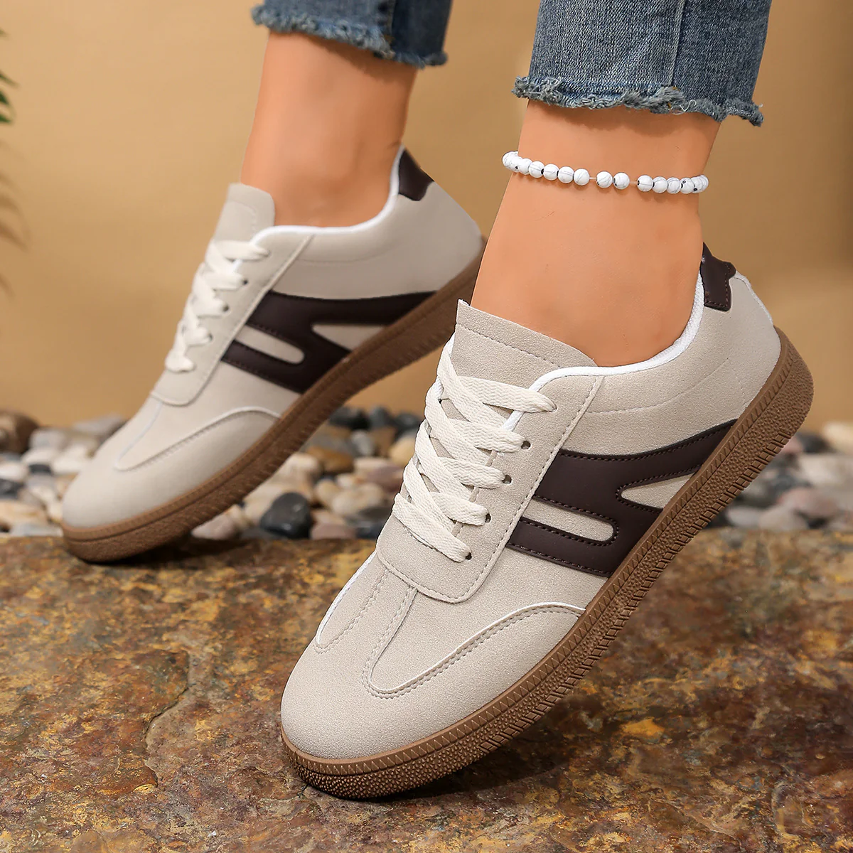 Damen Freizeitsneaker mit sportlicher Silhouette und rutschfester Sohle Heidi Mode - Image 3