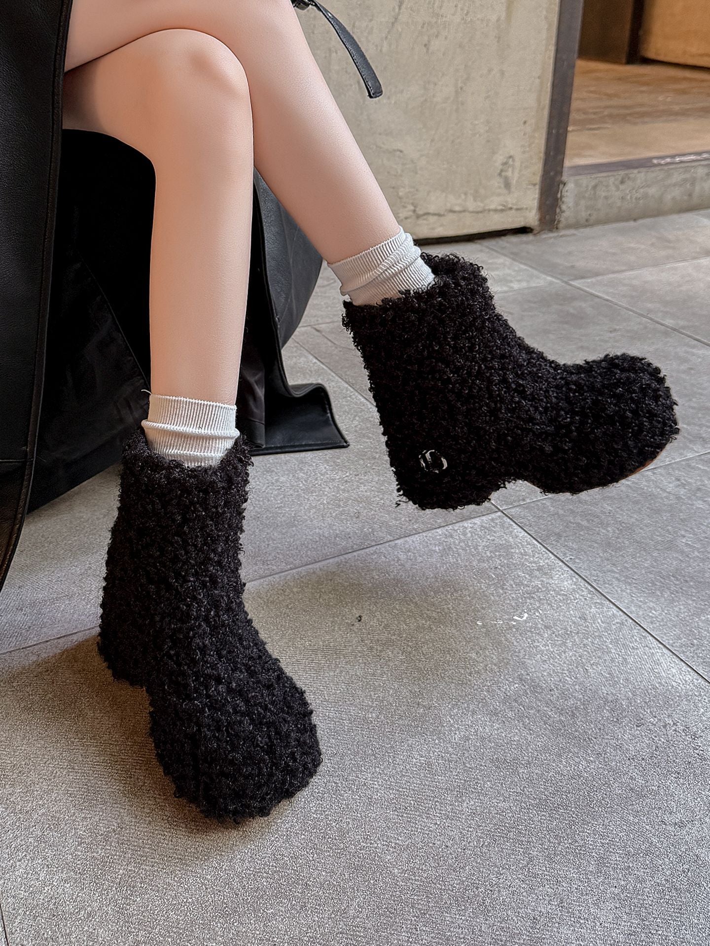 Damen Furry Boots im modernen Design Heidi Mode - Image 7