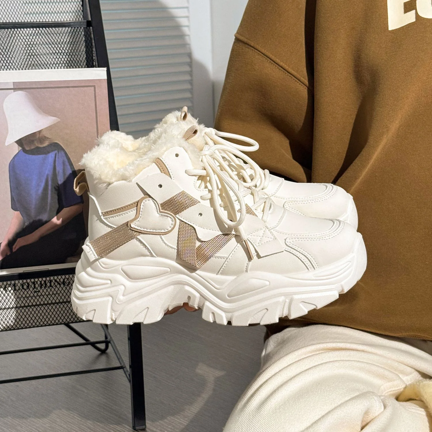 Damen Gefütterte Fitness-Sneaker mit rutschfester Sohle und modernem Design Heidi Mode - Image 6