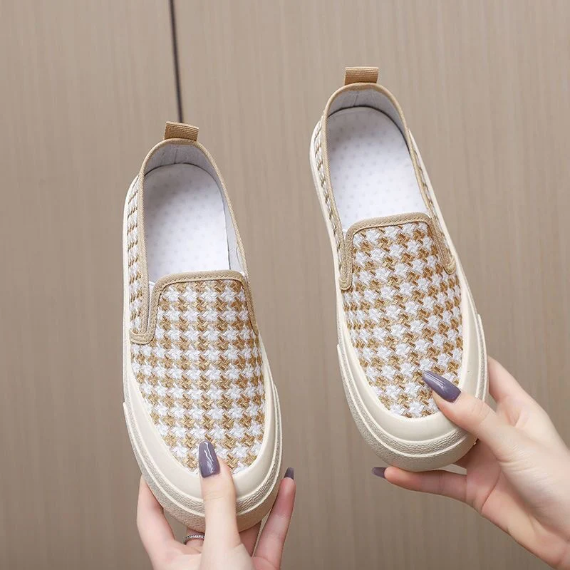 Damen Gemütliche Slipper mit innovativem Karomuster Heidi Mode - Image 4