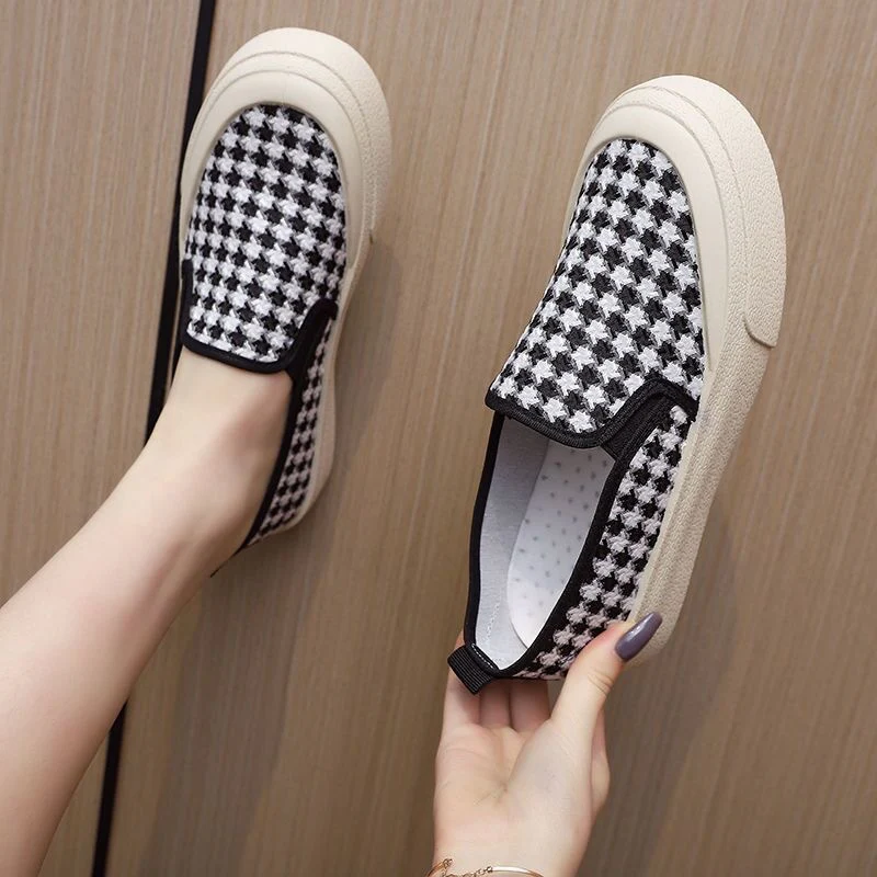 Damen Gemütliche Slipper mit innovativem Karomuster Heidi Mode - Image 8