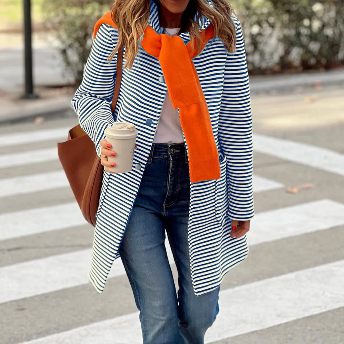 Damen Gestreifter Trenchcoat mit Modischem Schal und Hoher Funktionalität Heidi-Mode