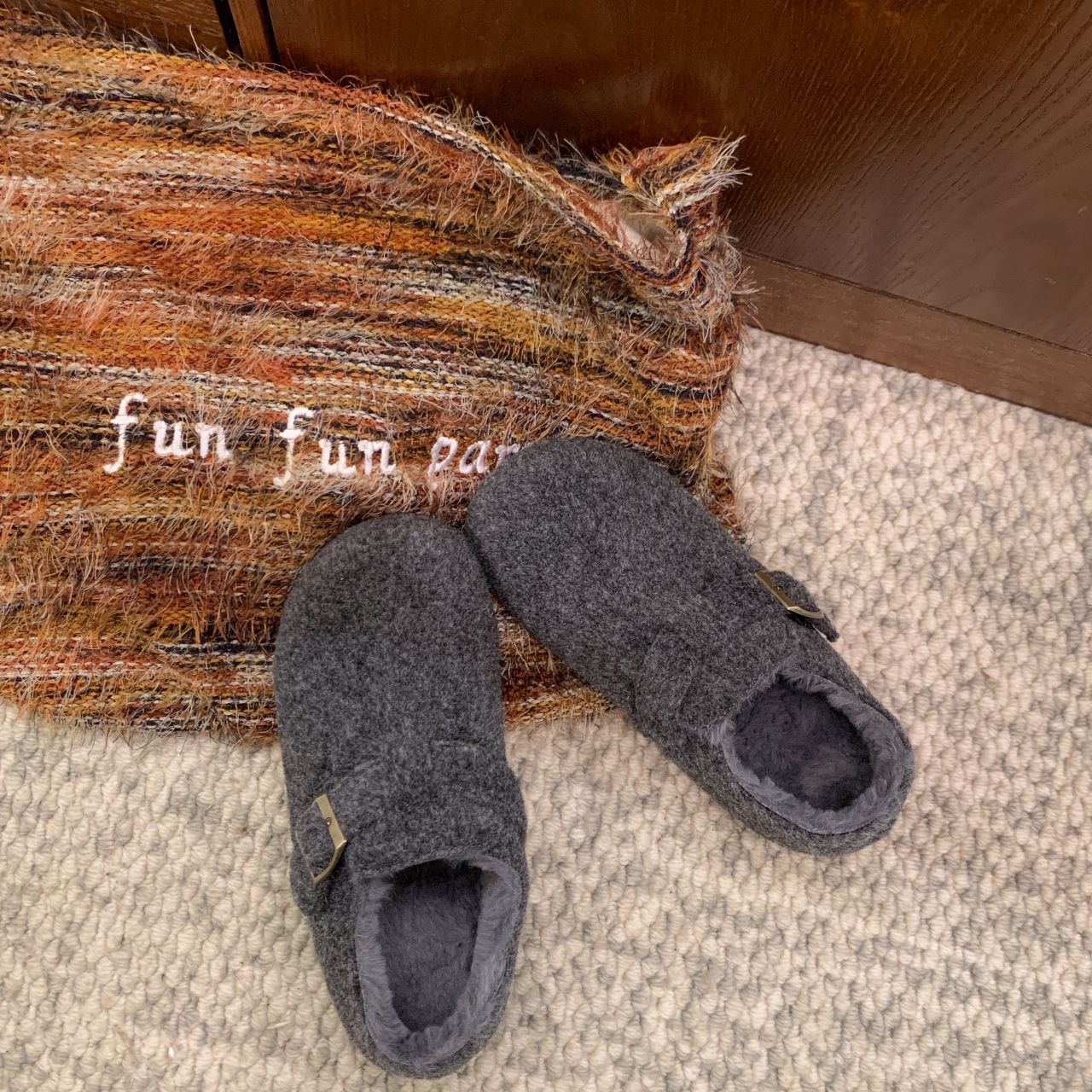 Damen Hausschuh aus hochwertigem Filz mit decorative Schnalle Heidi Mode - Image 4