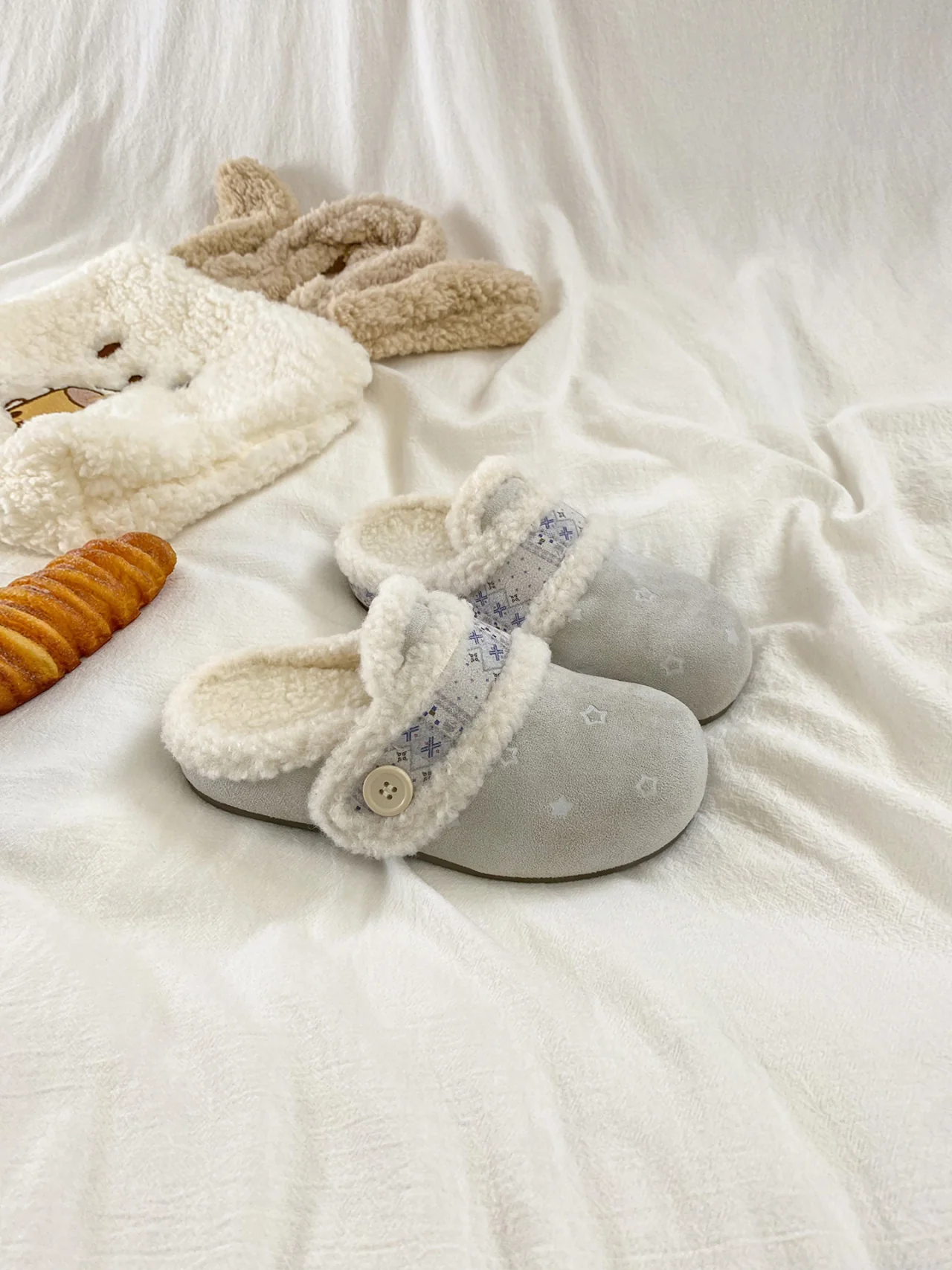 Damen Hausschuhe mit kuscheligem Innenfutter und modischen Akzenten Heidi Mode - Image 8