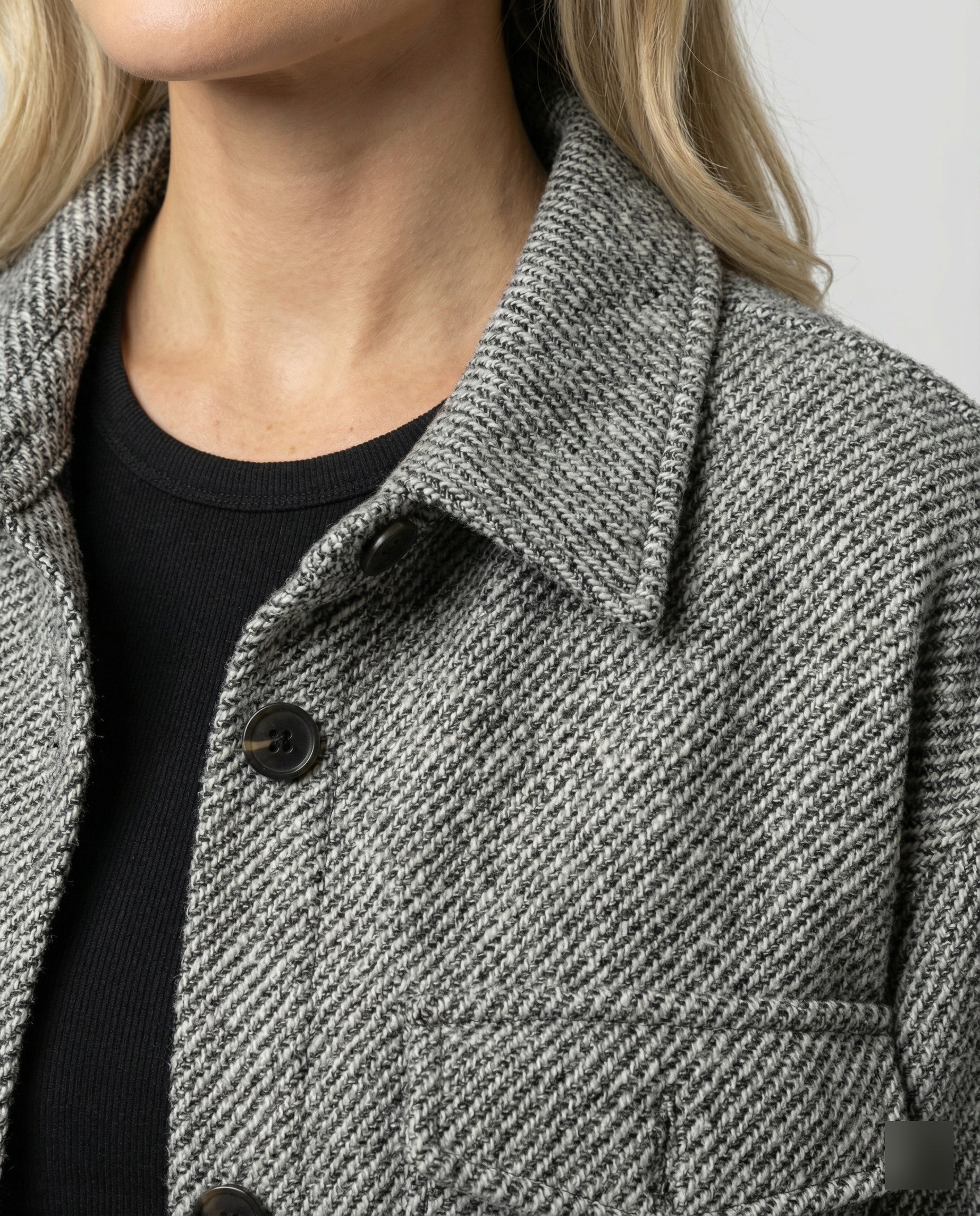 Damen herren übergangsjacken weite strukturierte Hemdjacke aus Strukturstoff mit Ballonärmeln und Hemdkragen Heidi-Mode - Image 2