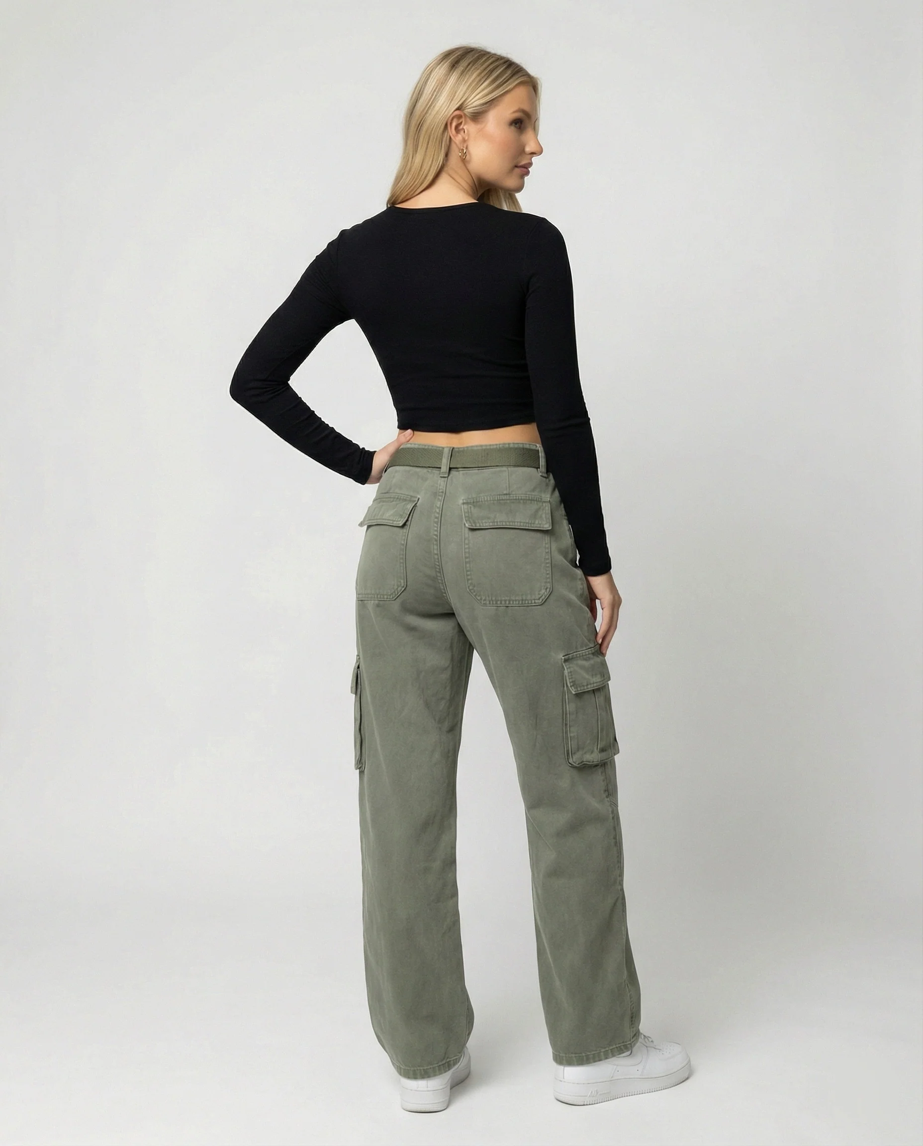 Damen hochgeschnittene Cargohose mit weitem Bein, verstärkten Kniepartien und integriertem Textilgürtel Heidi-Mode - Image 3