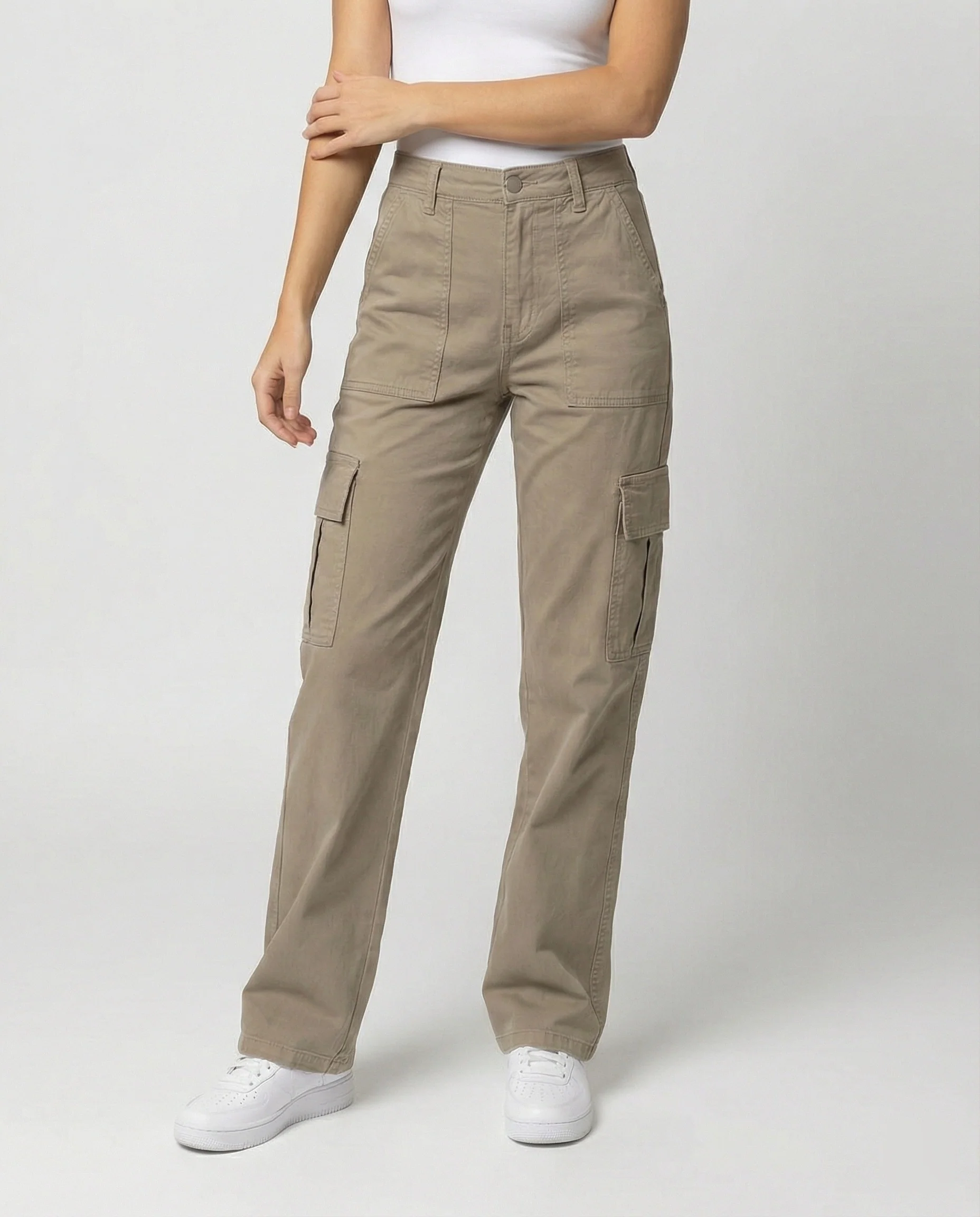 Damen hochgeschnittene Workwear-Cargohose aus robustem Baumwolltwill mit geradem Bein und aufgesetzten Klapptaschen Heidi-Mode