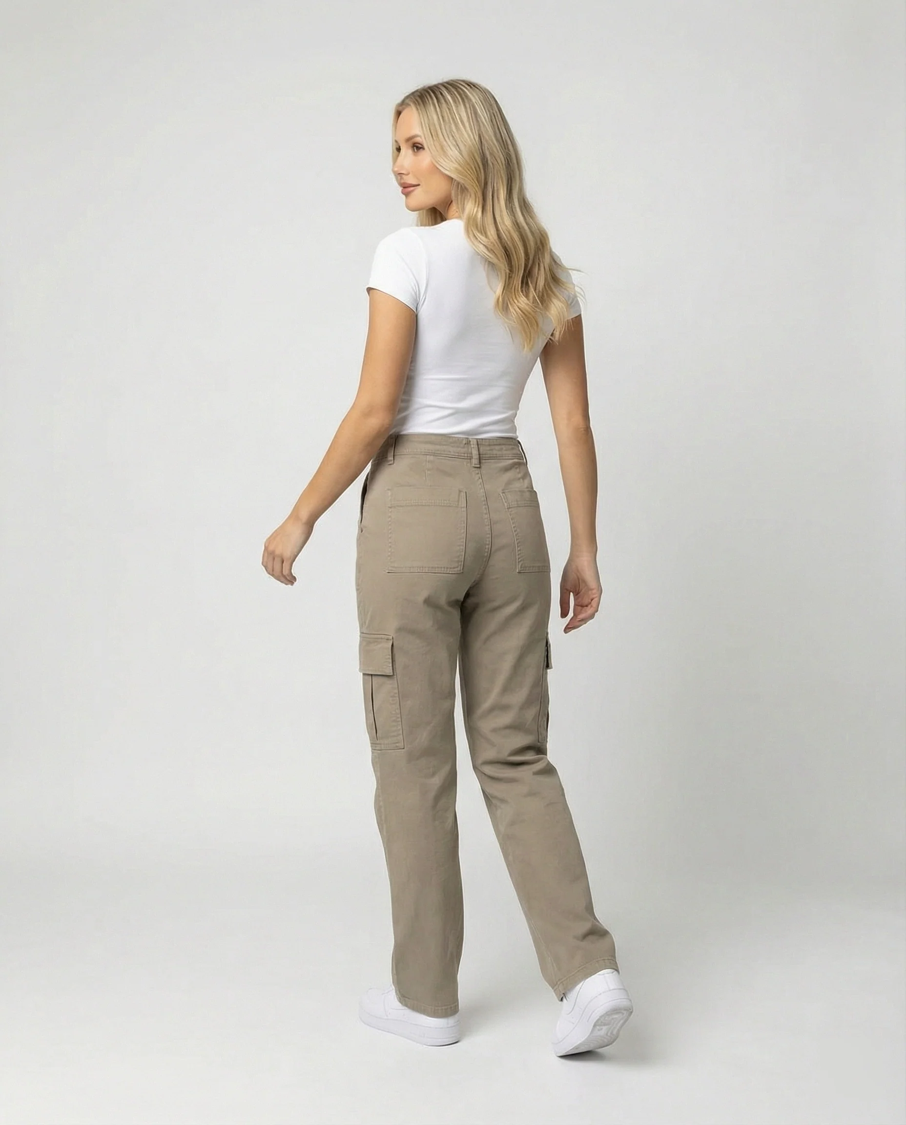 Damen hochgeschnittene Workwear-Cargohose aus robustem Baumwolltwill mit geradem Bein und aufgesetzten Klapptaschen Heidi-Mode - Image 4