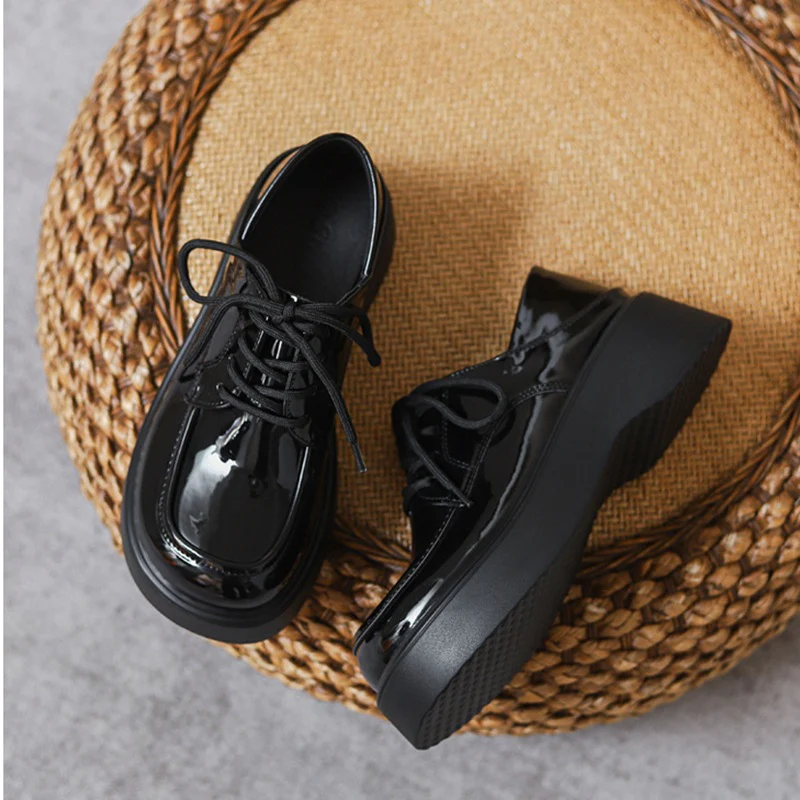 Damen Hochglänzende Komfortschuhe mit Schnürung Heidi Mode - Image 3