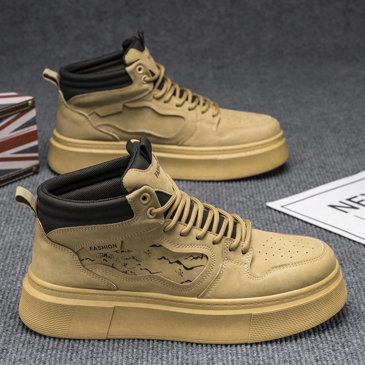 Damen Hochwertige Sneaker mit futuristischem Design und gepolsterter Sohle Heidi Mode - Image 3