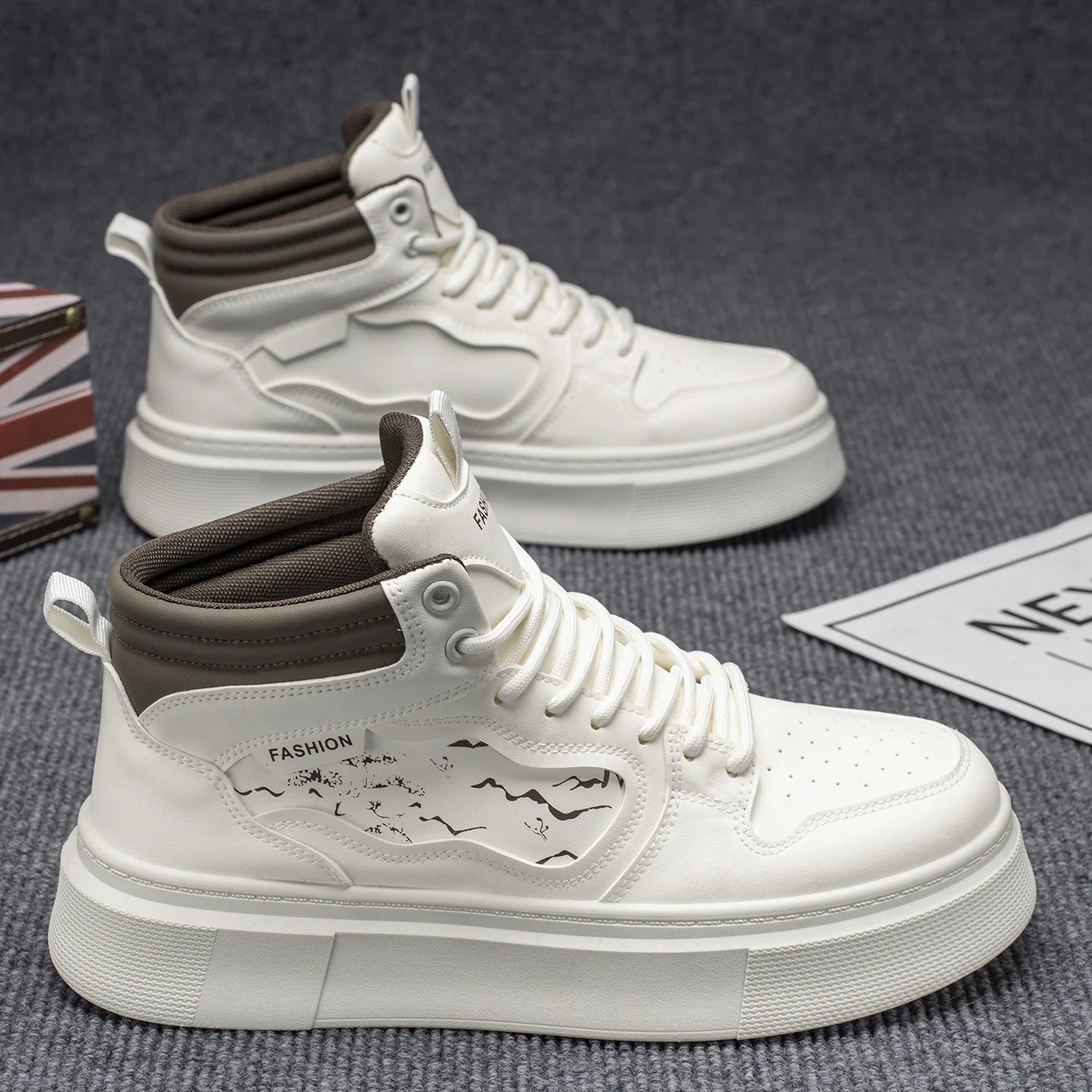 Damen Hochwertige Sneaker mit futuristischem Design und gepolsterter Sohle Heidi Mode - Image 7