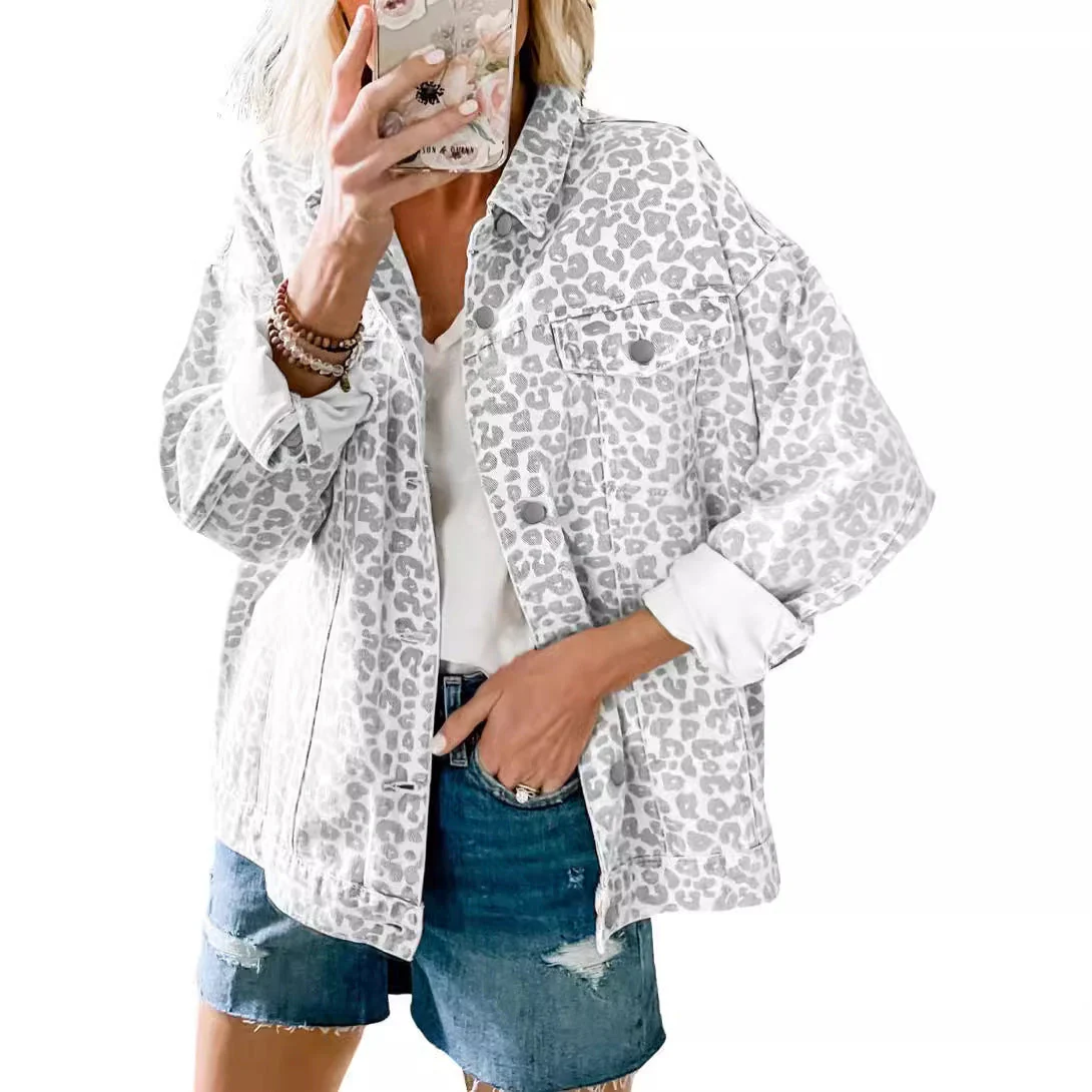 Damen Jeansjacke Im Angesagten Leo-Design mit Lässigem Schnitt und Modischen Details Heidi-Mode - Image 5