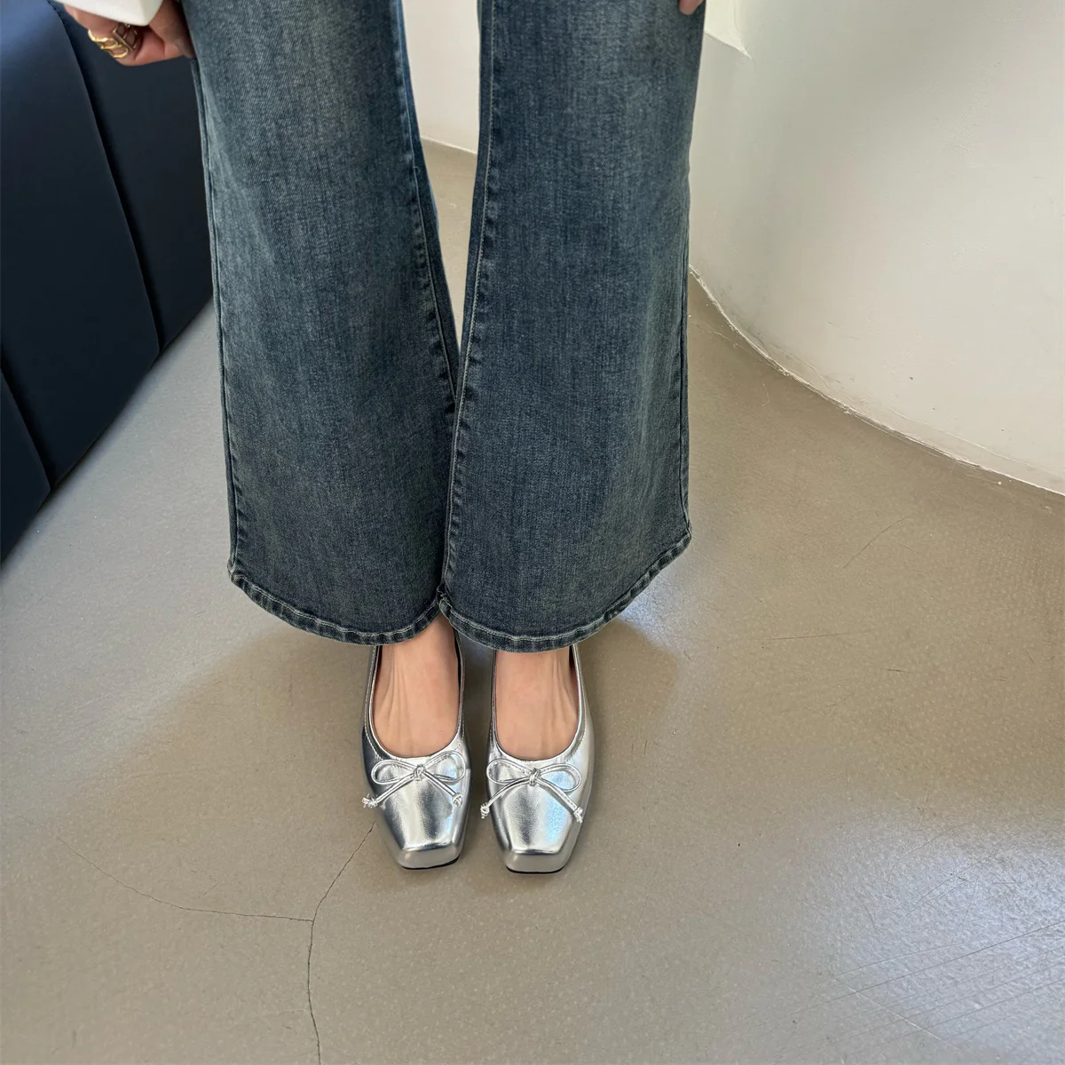 Damen klassisch geschnittene Ballerinas mit zierlichem Schleifenakzent und komfortabler Fußbettung Heidi Mode - Image 3