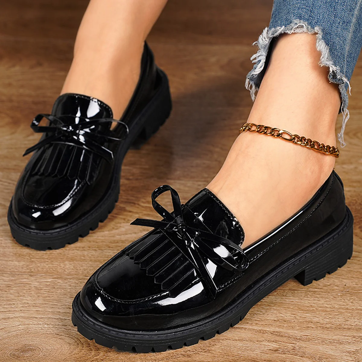 Damen Klassische Loafers mit elegantem Lackfinish und modischem Schleifen-Detail Heidi Mode - Image 7