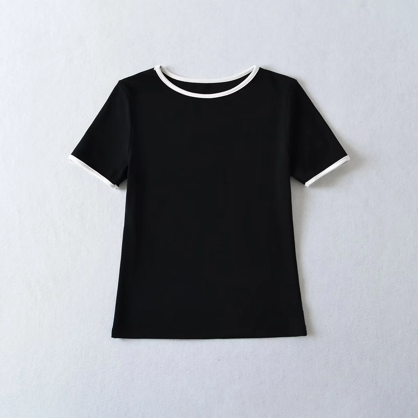 Damen Klassisches T-Shirt mit Kontrastierenden Ärmelabschlüssen und Hochwertiger Baumwolle Heidi-Mode - Image 2