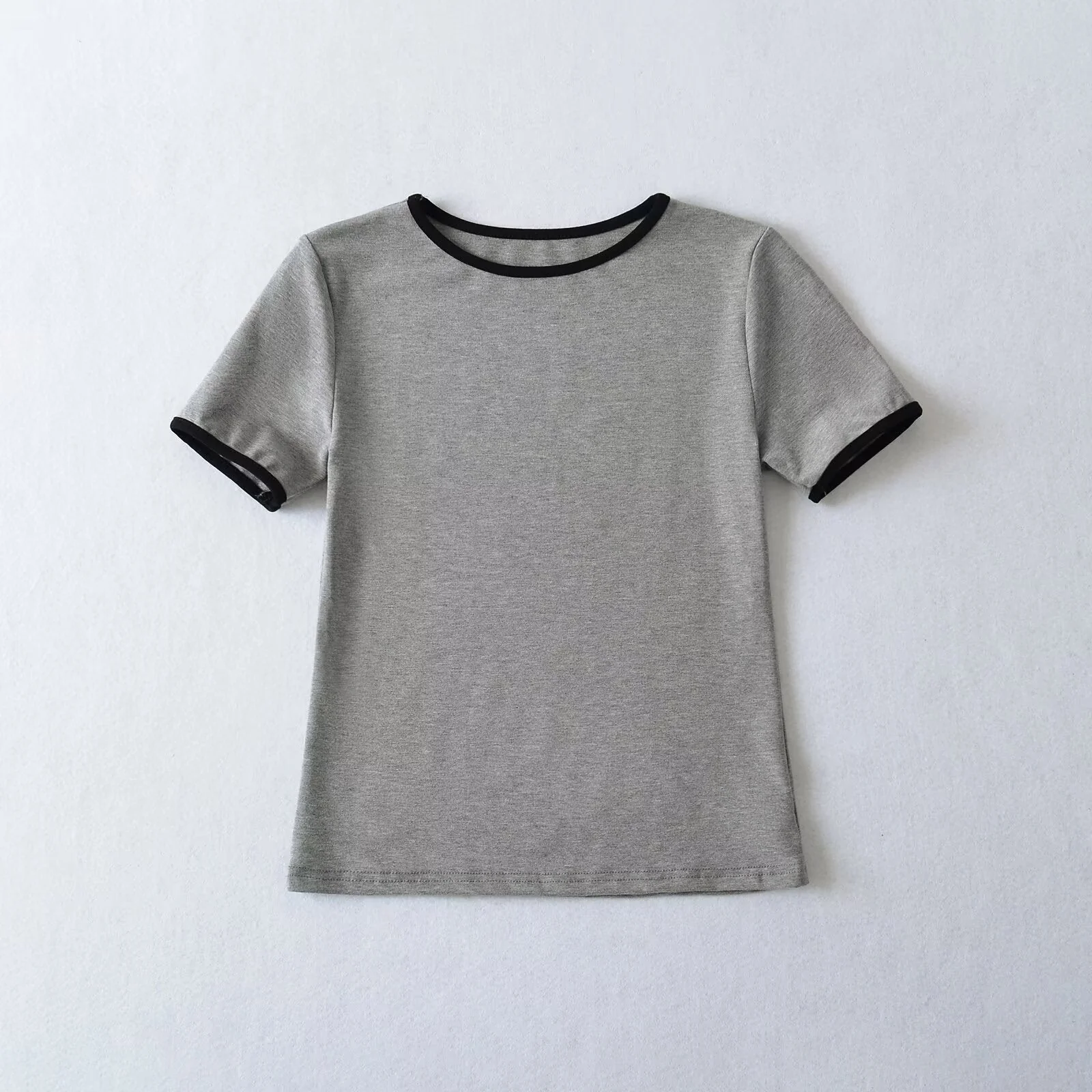 Damen Klassisches T-Shirt mit Kontrastierenden Ärmelabschlüssen und Hochwertiger Baumwolle Heidi-Mode - Image 5
