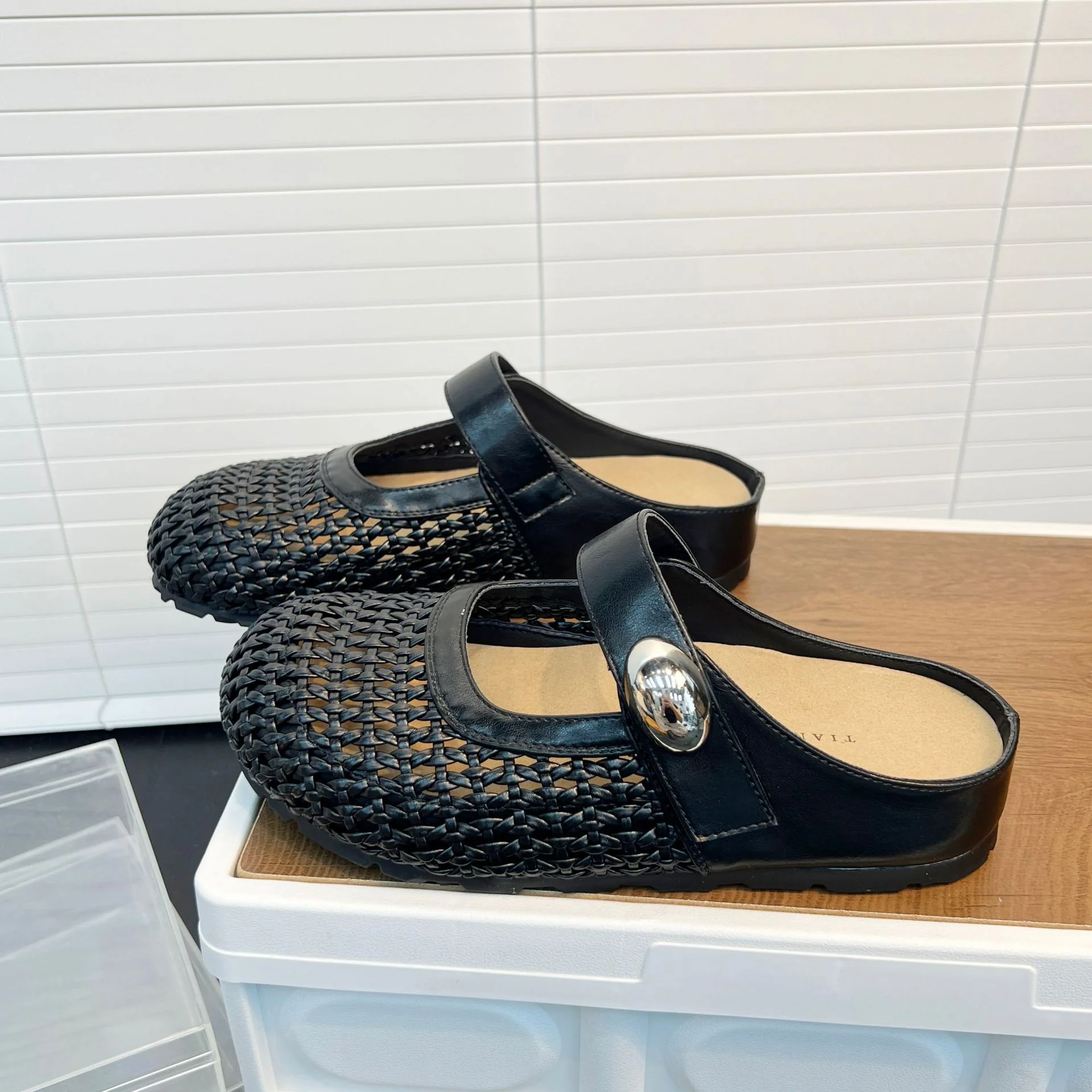 Damen Komfort Clogs mit modischem Flechtmuster und verstellbarem Riemen Heidi Mode - Image 3