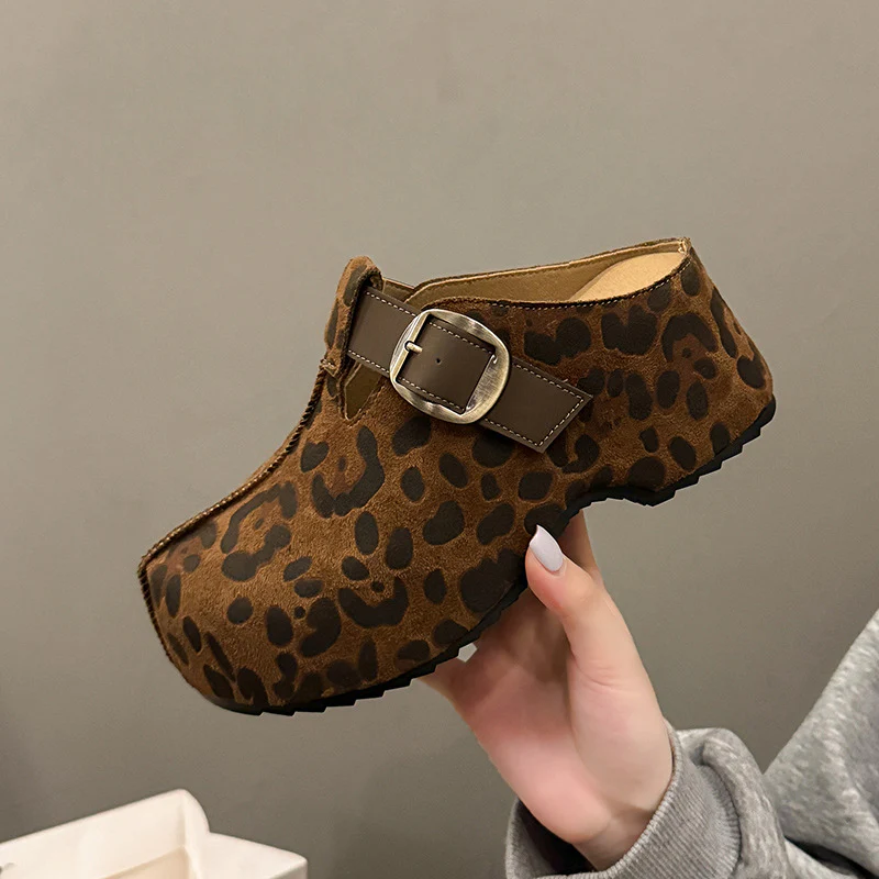 Damen Komfort Clogs mit modischem Riemen und ergonomischem Fußbett Heidi Mode - Image 3