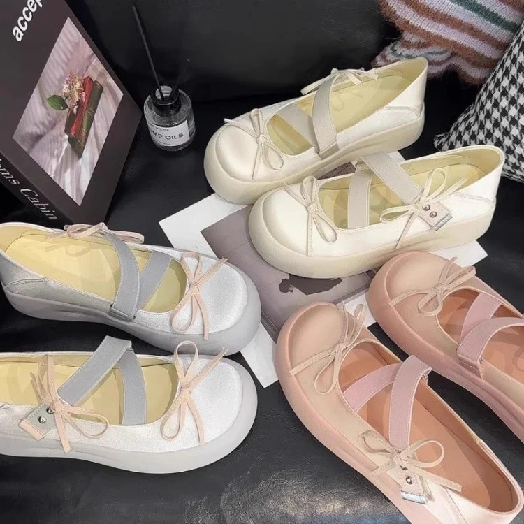 Damen komfortable Ballerinas mit farblichen Akzenten und elastischen Riemen Heidi Mode