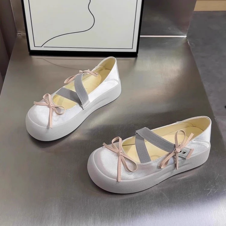 Damen komfortable Ballerinas mit farblichen Akzenten und elastischen Riemen Heidi Mode - Image 4