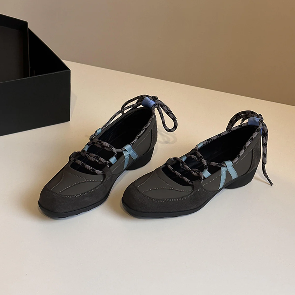 Damen Komfortable Ballerinas mit spielerischem Riemchen-Design und bequemer Sohle Heidi Mode - Image 6